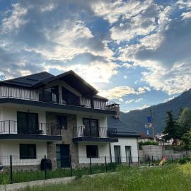 Guest House ELIYA，位于代温的酒店