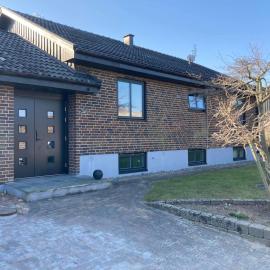 Big villa at Eskilsminne, Helsingborg，位于赫尔辛堡的酒店