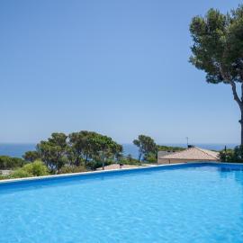 Apartamento vistas mar y montaña，位于卡隆赫的酒店