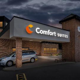 Comfort Suites Bethlehem Near Lehigh University and LVI Airport，位于伯利恒的酒店