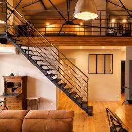 Loft Art Déco Centre Ville Objat，位于Objat的酒店