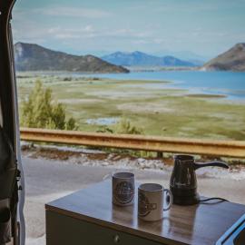 Campervan Montenegro RV，位于巴尔的酒店