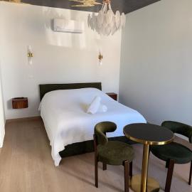 Suite mit Kochnische, 15 Min Frankfurt Flughafen, Parkplatz，位于弗勒尔斯海姆的酒店