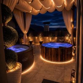 Holiday house "Mimoza" 2 massage pools，位于奥托查茨的酒店