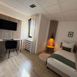 Vintage HOTEL S-Weilimdorf，位于Stuttgart-Weilimdorf的酒店