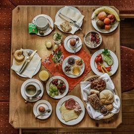 Hotel Alpenhof - New Sauna Area，位于巴特霍夫加施泰因的酒店