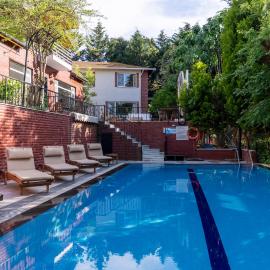 Büyükada Apart Hotel，位于王子岛群的酒店