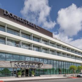 Doubletree By Hilton Lagoa Azores，位于拉戈阿的酒店