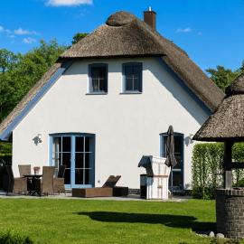 Ferienhaus Strandperle，位于洛丁的酒店