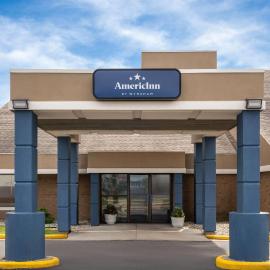 AmericInn by Wyndham Marshfield,位于Marshfield的酒店