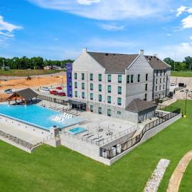 Sleep Inn & Suites Savannah Tennessee Riverfront，位于萨凡纳的酒店