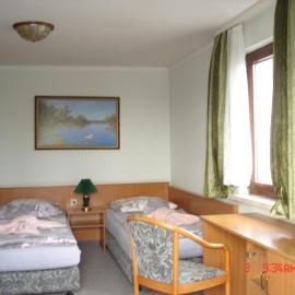 Pension zum Schwanenteich，位于哈尔登斯莱本的酒店