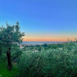 Peaceful Sea-View in A Formia Retreat，位于福尔米亚的酒店