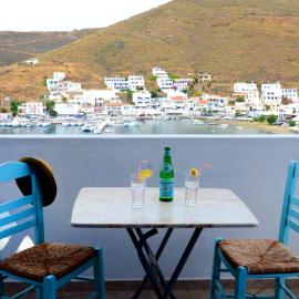 Litsas Studios Kythnos，位于基斯诺斯的酒店
