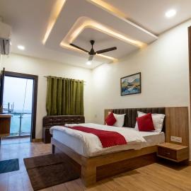Hotel Padma Residency，位于Datia的酒店