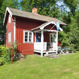 RÖDA STUGAN PÅ SLINKEN，位于萨拉的酒店