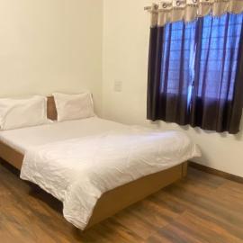 Rajyog Resort，位于Dhule的酒店