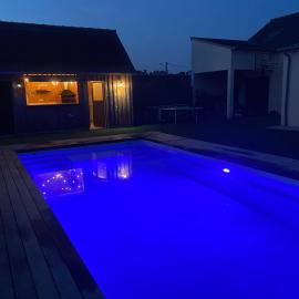 Maison avec piscine，位于Val-dʼIzé的酒店