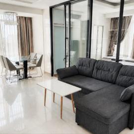 Modern and quiet Condo BKK1 - Rooftop Pool，位于金边的酒店