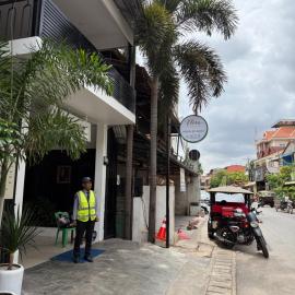 Flora Central Walk Hotel