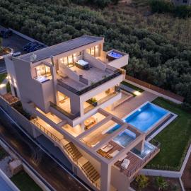 The New Life Houses,位于基萨莫斯的酒店