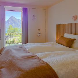 Hotel Du Lac - Self Check-in，位于Därligen的酒店