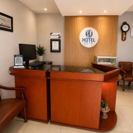 Hotel Urak，位于巴耶杜帕尔的酒店