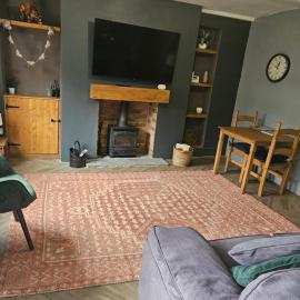 Caterpillar Cottage, tucked away in Kelbrook，位于Kelbrook的酒店