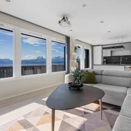 Panorama view! Modern,Balcony/parking，位于波多的酒店