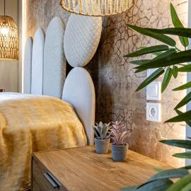 George V Luxury Apartments - Room 4，位于基利尼的酒店