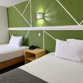 Hotel Nueva Zelanda，位于莱昂的酒店