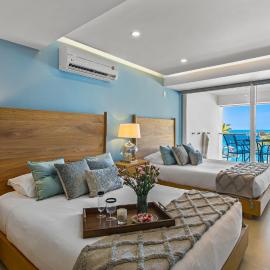 Gorgeous 1BR Condo with Pools & Sea Views，位于巴亚尔塔港的酒店