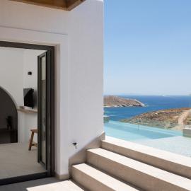 Ios Panoramic Sea view stylish suite with pool，位于Tzamaria的酒店