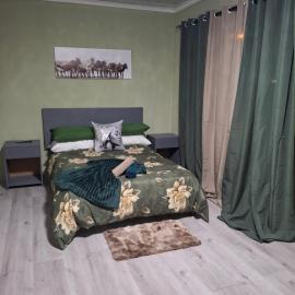 Jacaranda Bnb，位于Khayelitsha的酒店