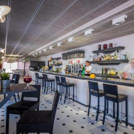Camping Estival Vendrell Platja，位于科马鲁加的酒店