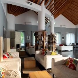 Posticum Guesthouse，位于奥拉迪亚的酒店