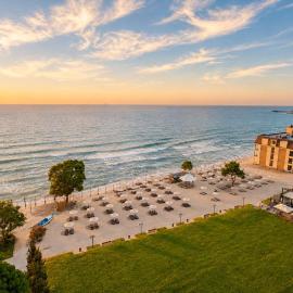 Effect Algara Beach Resort - Ultra All Inclusive and Free Parking，位于克兰内沃的酒店