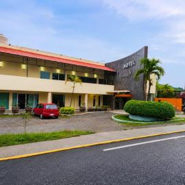 Hotel Vista Verde，位于Huichihuayán的酒店