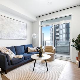 Stylish Skyview Condo in Kitchener Downtown，位于基奇纳的酒店
