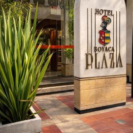 Hotel Boyaca Plaza，位于通哈的酒店