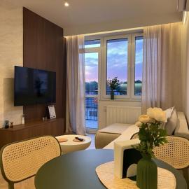 Kresowy View Apartment，位于比乌戈拉伊的酒店