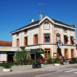 Hôtel Restaurant de l'Abbaye，位于Clairvaux的酒店