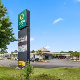 Quality Inn Sumter near Shaw AFB，位于萨姆特的酒店
