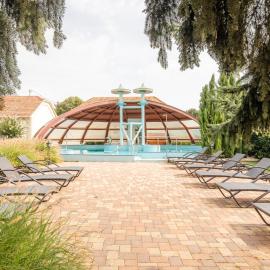Aquasol Resort,位于莫雄马扎尔古堡的酒店