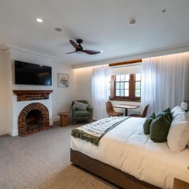 Camden Hotel Suites,位于卡姆登的酒店
