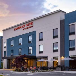 TownePlace Suites by Marriott Victoria Airport Sidney，位于悉尼的酒店