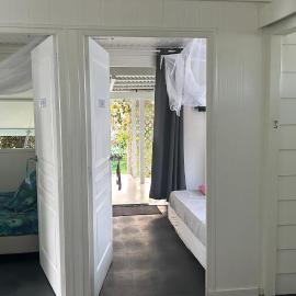 LE FARE BLEU DUO 2 chambres climatisées avec 1 salle de bain - bord de lagon à Tiputa Rangiroa - vélos gratuits et snorkeling