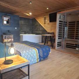 Chambre de luxe spa eden，位于Sainte-Ode的酒店
