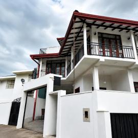 City Heaven Villa Battaramulla，位于Talangama South的酒店