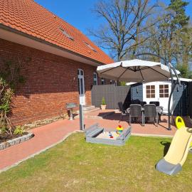 Ferienwohnung Alte Schule，位于Lonnerbecke的酒店